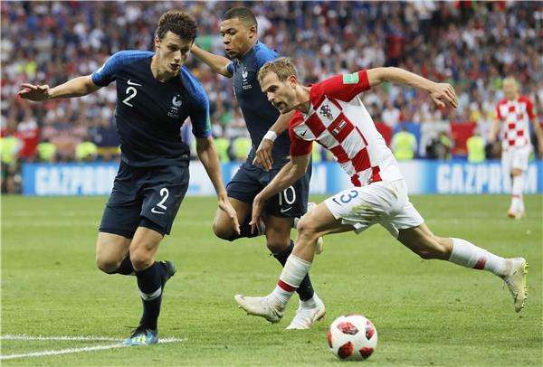 بافارد مع فرنسا