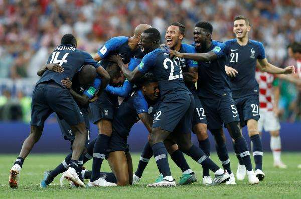 لاعبو المنتخب الفرنسي