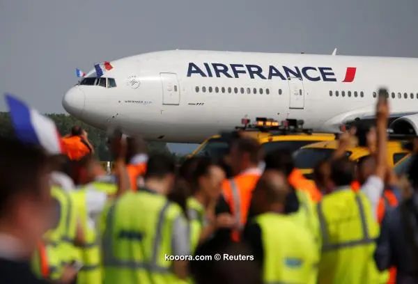 ?i=reuters%2f2018-07-16%2f2018-07-16t151551z_235816812_rc1abdfb8780_rtrmadp_3_soccer-worldcup-france-arrival_reuters