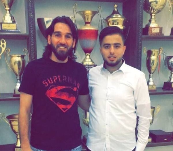 الشقران ووكيل أعماله بعد التوقيع