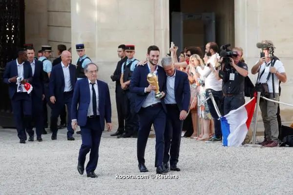 ?i=reuters%2f2018-07-16%2f2018-07-16t195124z_620498384_rc1707fbb100_rtrmadp_3_soccer-worldcup-france-macron_reuters