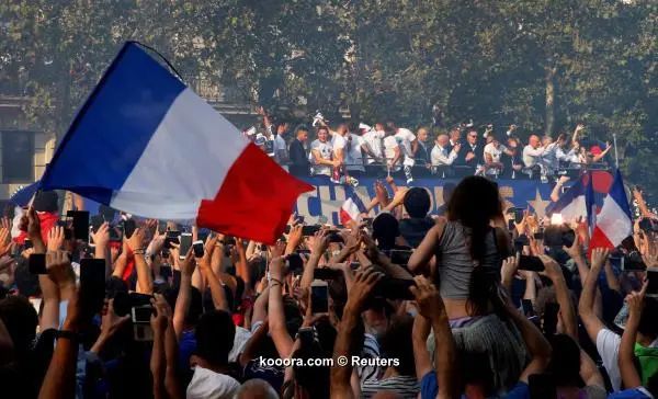 ?i=reuters%2f2018-07-16%2f2018-07-16t194558z_305076495_rc18c527e990_rtrmadp_3_soccer-worldcup-france-parade_reuters