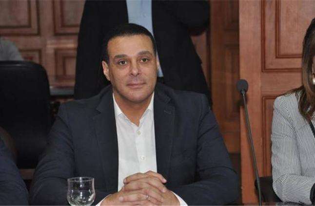 عصام عبد الفتاح