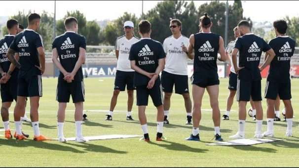 لوبيتيجي وسط لاعبي ريال مدريد
