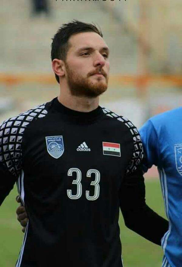 زكريا دهنة