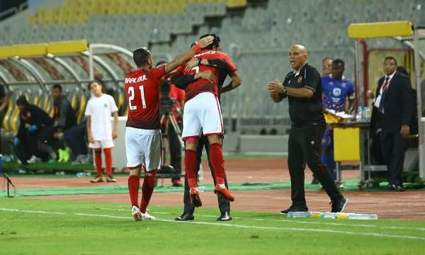 فرحة إسلام محارب واللاعبين بهدفه