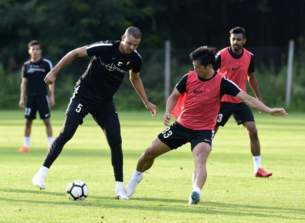 من تدريبات العين الإماراتي 