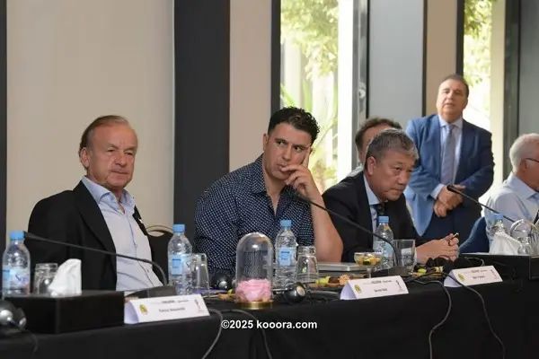 ?i=corr%2f61%2fkoo_61977