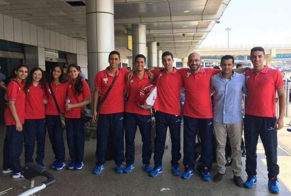 لاعبو ولاعبات مصر للريشة الطائرة