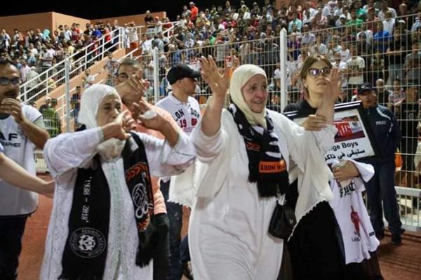 والدة الحسن أخميس