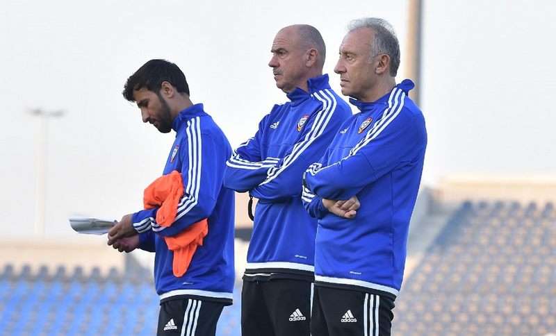 الجهاز الفني للمنتخب الإماراتي