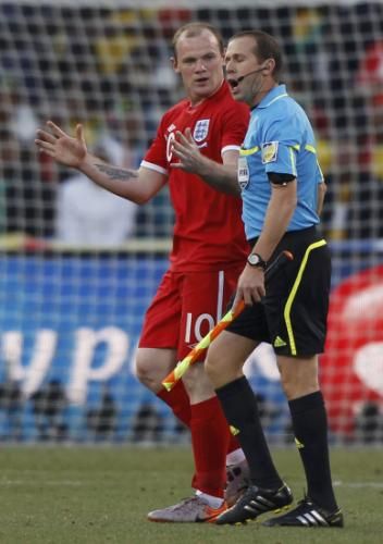 2010-06-27t150556z_01_clh36_rtridsp_3_soccer-world_reuters