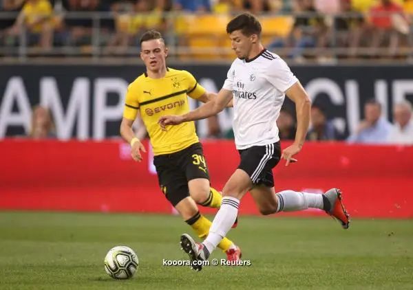 ?i=reuters%2f2018-07-26%2f2018-07-26t023131z_555392225_nocid_rtrmadp_3_soccer-international-champions-cup-borussia-dortmund-at-benfica_reuters