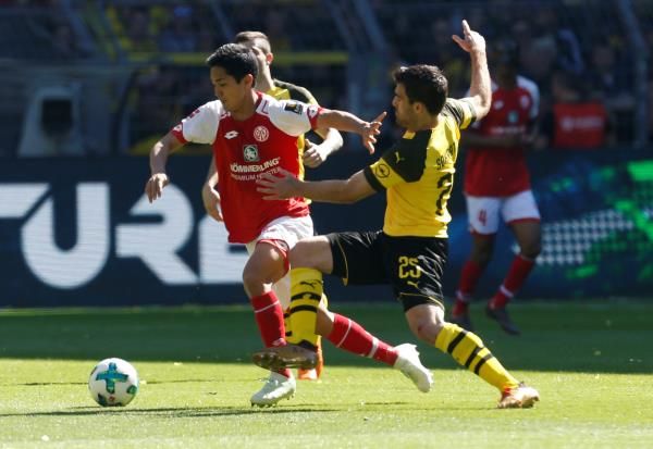 يوشينوري موتو