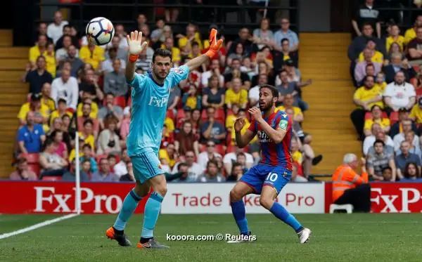 ?i=reuters%2f2018-04-21%2f2018-04-21t155149z_1620177193_rc1ba5126300_rtrmadp_3_soccer-england-wat-cry_reuters