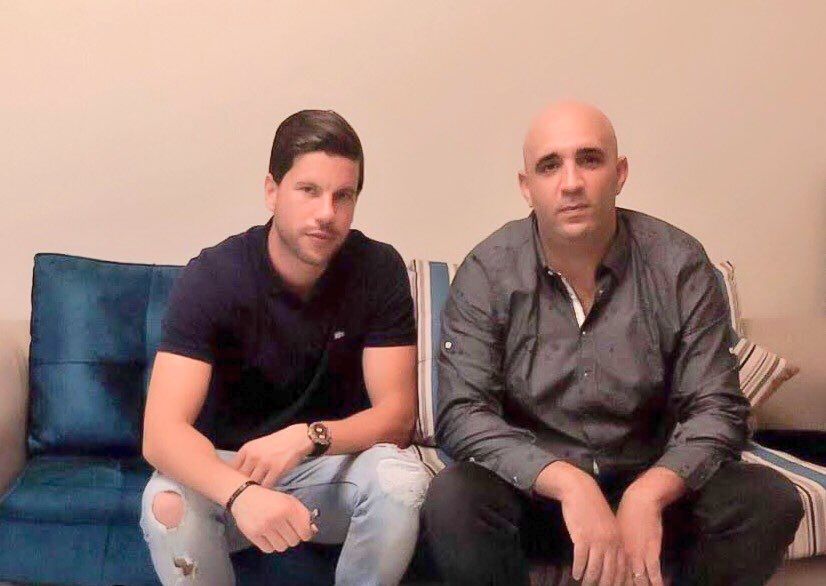 هتان بعد توقيع العقد 