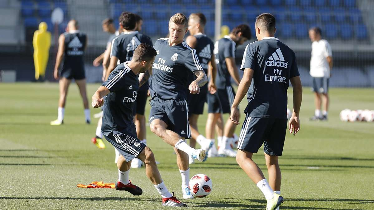 لاعبو ريال مدريد 