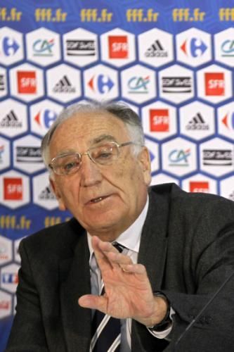 2010-06-28t150216z_01_par503_rtridsp_3_soccer-world-france-resignation_reuters