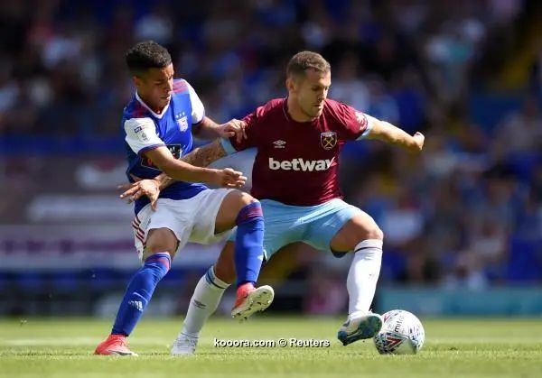 ?i=reuters%2f2018-07-28%2f2018-07-28t142844z_507850548_rc156f2d3bb0_rtrmadp_3_soccer-friendly-ips-whu_reuters