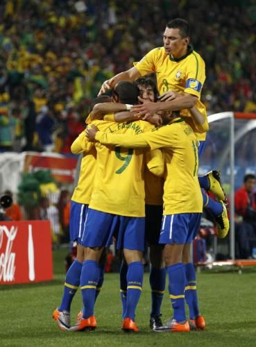 2010-06-28t192259z_01_wcb162_rtridsp_3_soccer-world_reuters