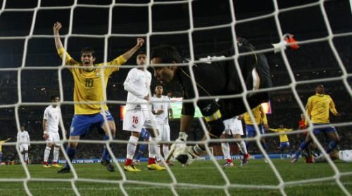 2010-06-28t191359z_01_wcb151_rtridsp_3_soccer-world_reuters