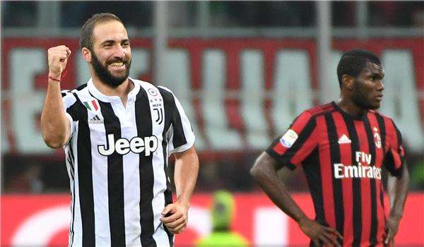 هيجواين في مباراة سابقة أمام ميلان