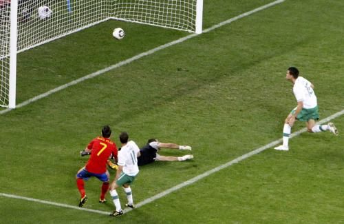 2010-06-29t200503z_01_wcb420_rtridsp_3_soccer-world_reuters