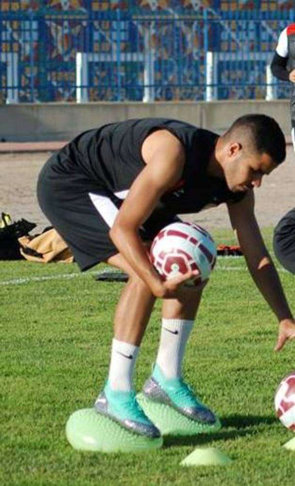 التيجاني بلعيد خلال تدريبات أمس 