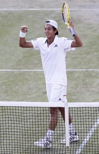 2010-06-28t191312z_01_wim221_rtridsp_3_tennis-wimbledon_reuters
