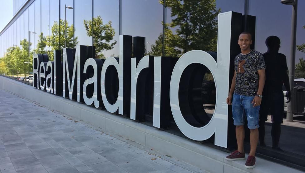 المغربي أيوب في مدريد