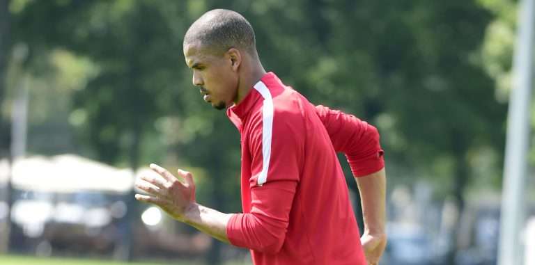 إسماعيل أحمد