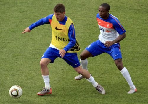 2010-06-29t143726z_01_rss12_rtridsp_3_soccer-world_reuters