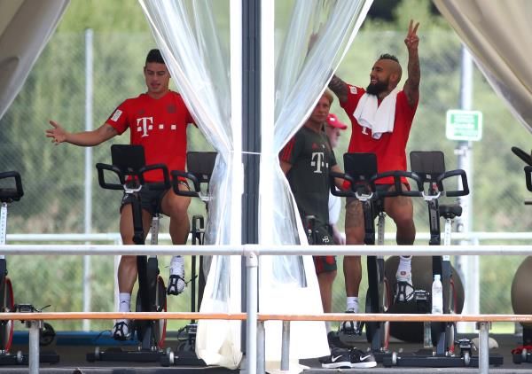 فيدال وخاميس رودريجيز