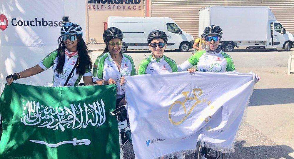 الفريق النسائي السعودي للدراجات