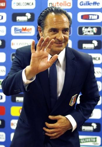 2010-07-01t145005z_01_gsp04_rtridsp_3_soccer-italy_reuters