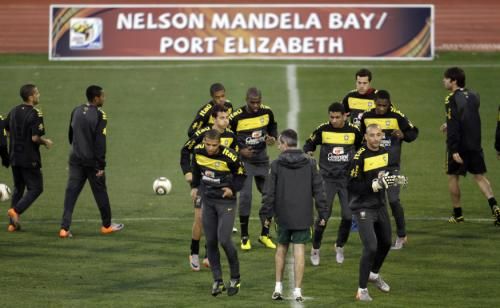 2010-07-01t161541z_01_pw02_rtridsp_3_soccer-world_reuters