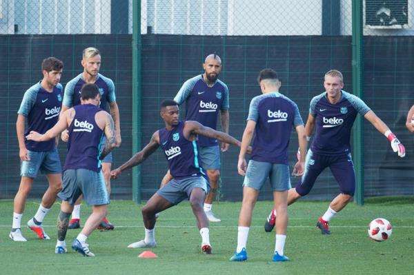 من مران برشلونة