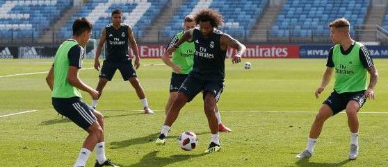 جانب من التدريبات