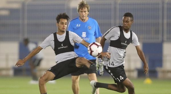 لاعبو الهلال