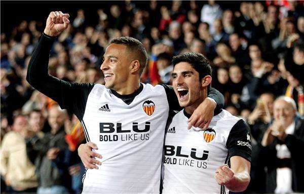 لاعبا فالنسيا