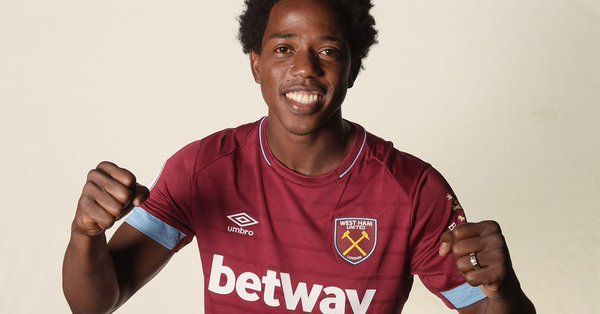 سانشيز بقميص وست هام