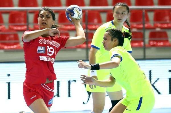 من مباراة تونس وكازخستان