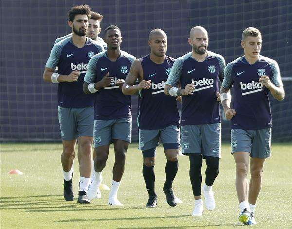 لاعبو برشلونة