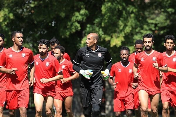 لاعبو الرائد