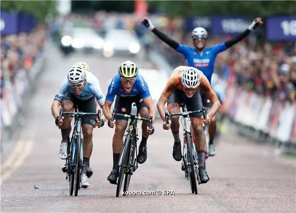 ?i=epa%2fathletics%2f2018-08%2f2018-08-12-06946075_epa