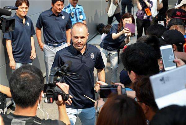 أندريس إنييستا