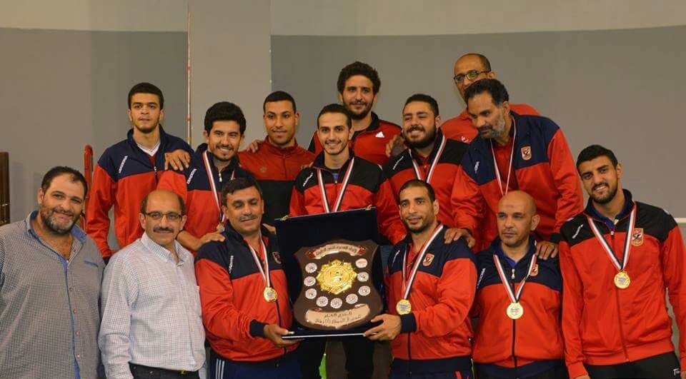 فريق تنس الطاولة رجال بالنادي الأهلي