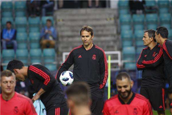 لوبيتيجي في تدريبات ريال مدريد