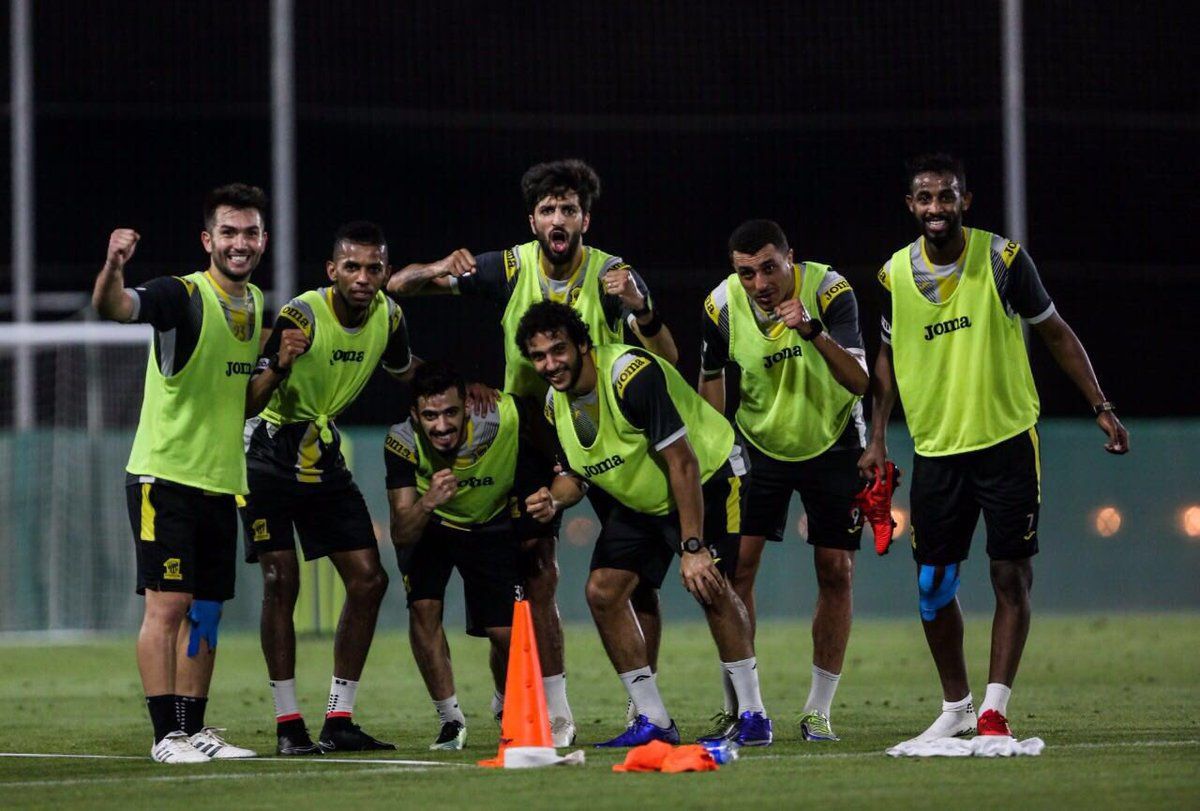 لاعبو اتحاد جدة 
