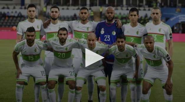 سليماني مع لاعبي منتخب الجزائر